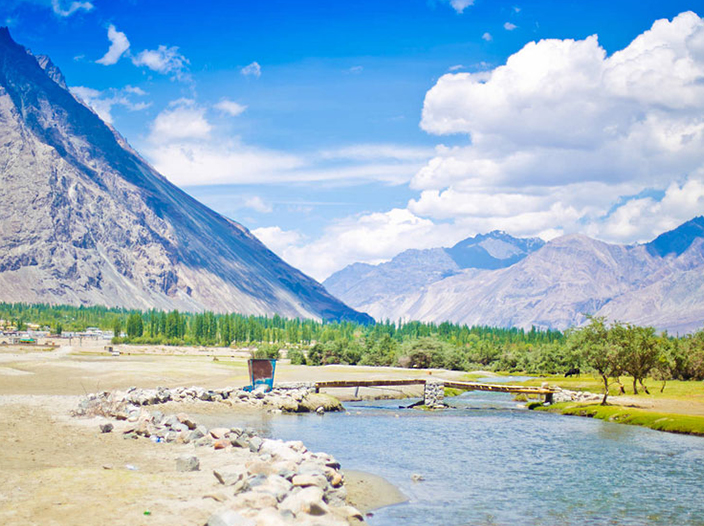 Essence of Kashmir and Ladakh